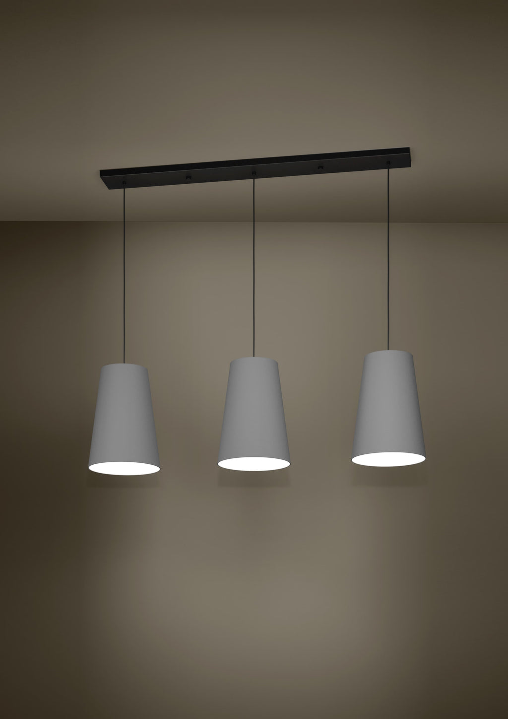 390136 Ambient